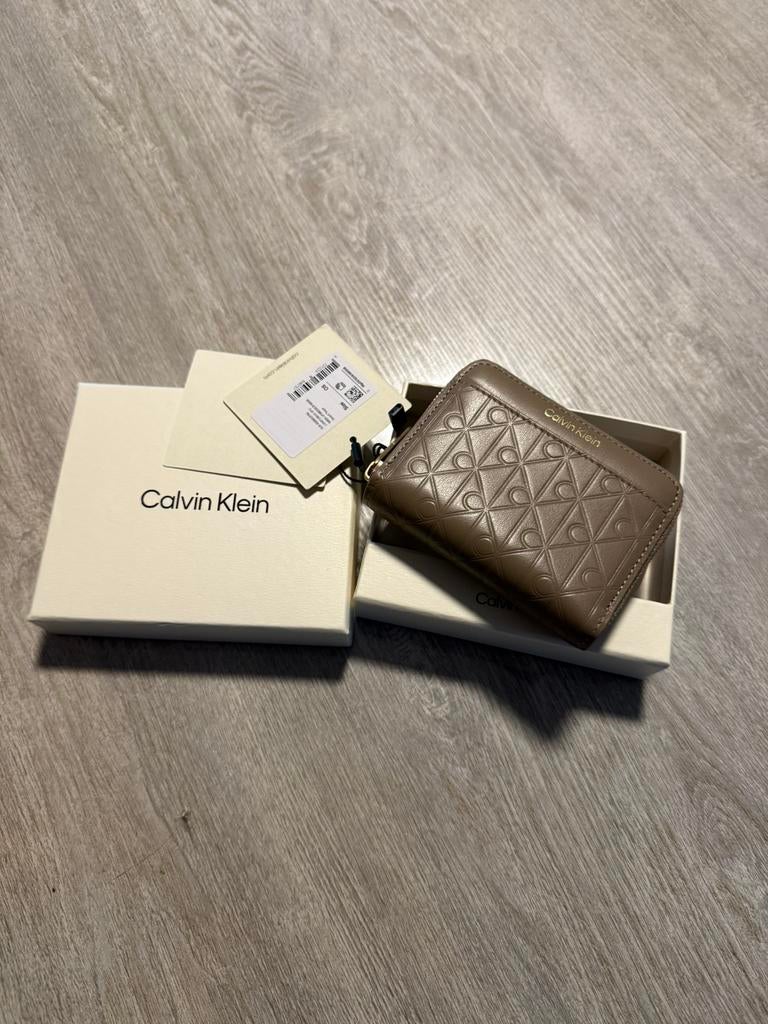 Portefeuille Calvin Klein, Bijoux, Sacs & Beauté, Porte-monnaie & Portefeuilles, Neuf, Autres marques, Cuir, Brun