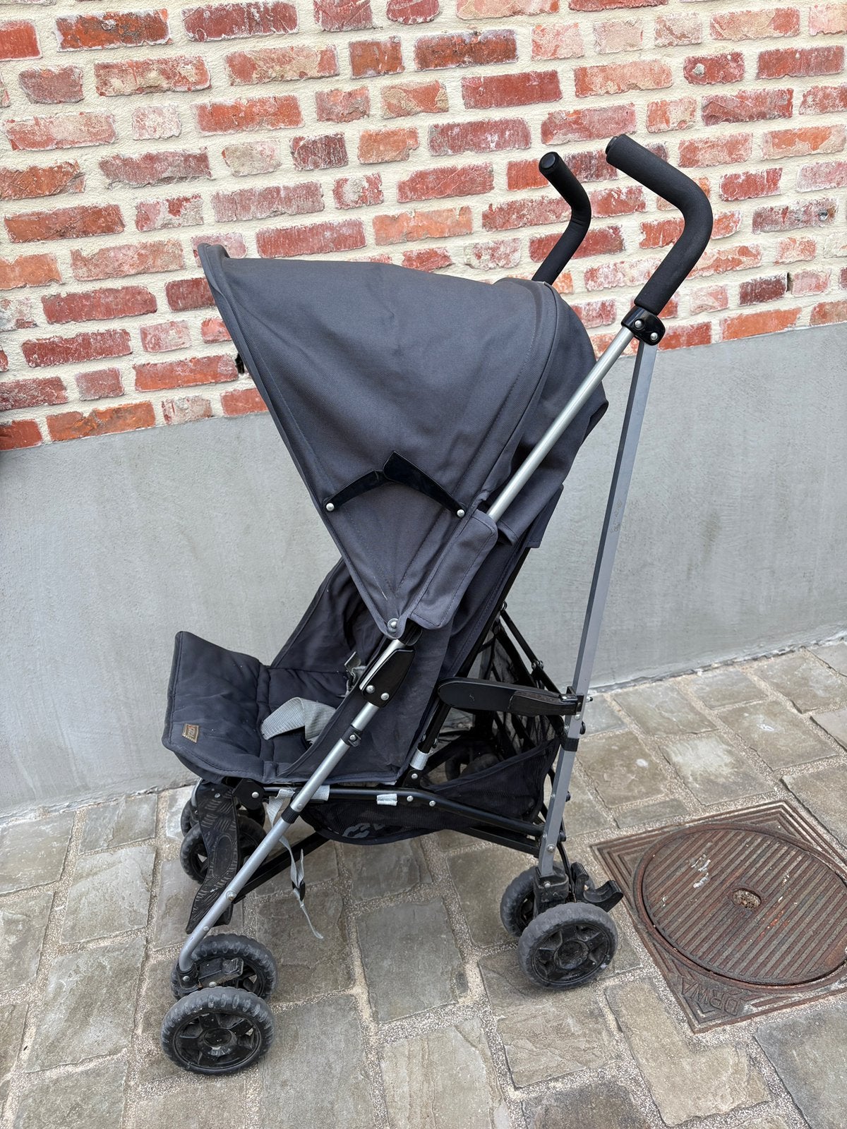 koelstra limbo buggy, Kinderen en Baby's, Buggy's, Ophalen, Zo goed als nieuw, Koelstra
