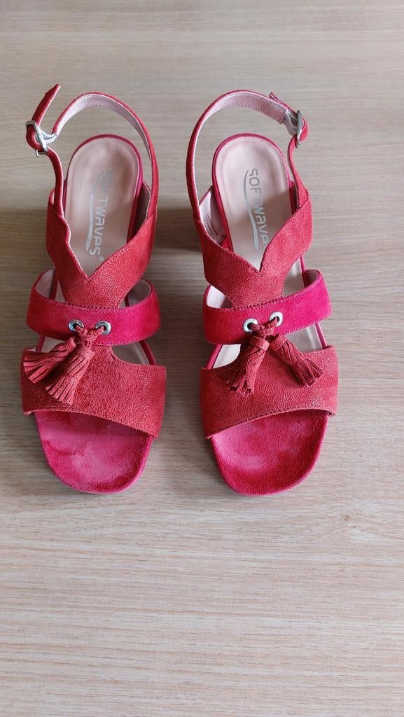 Sandalen, zo goed als nieuw, Zo goed als nieuw, Softwaves, Rood, Sandalen of Muiltjes