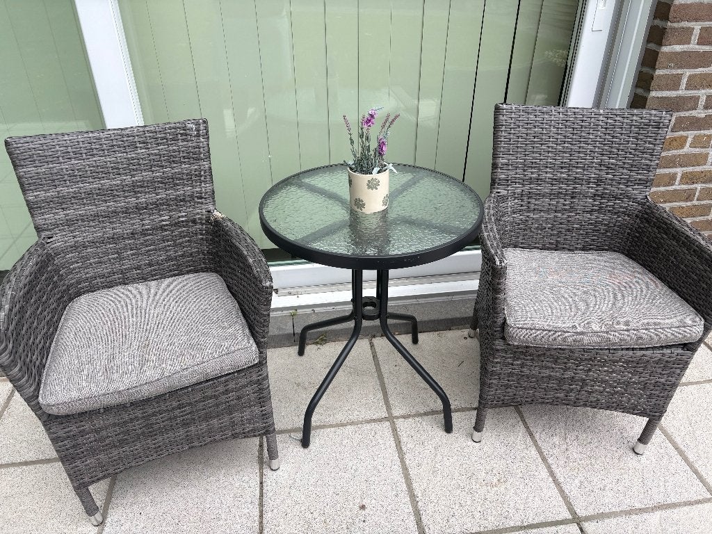 Tuinstoelen 2 met ronde tafeltje, Jardin & Terrasse, Chaises de jardin, Enlèvement, Comme neuf, Osier