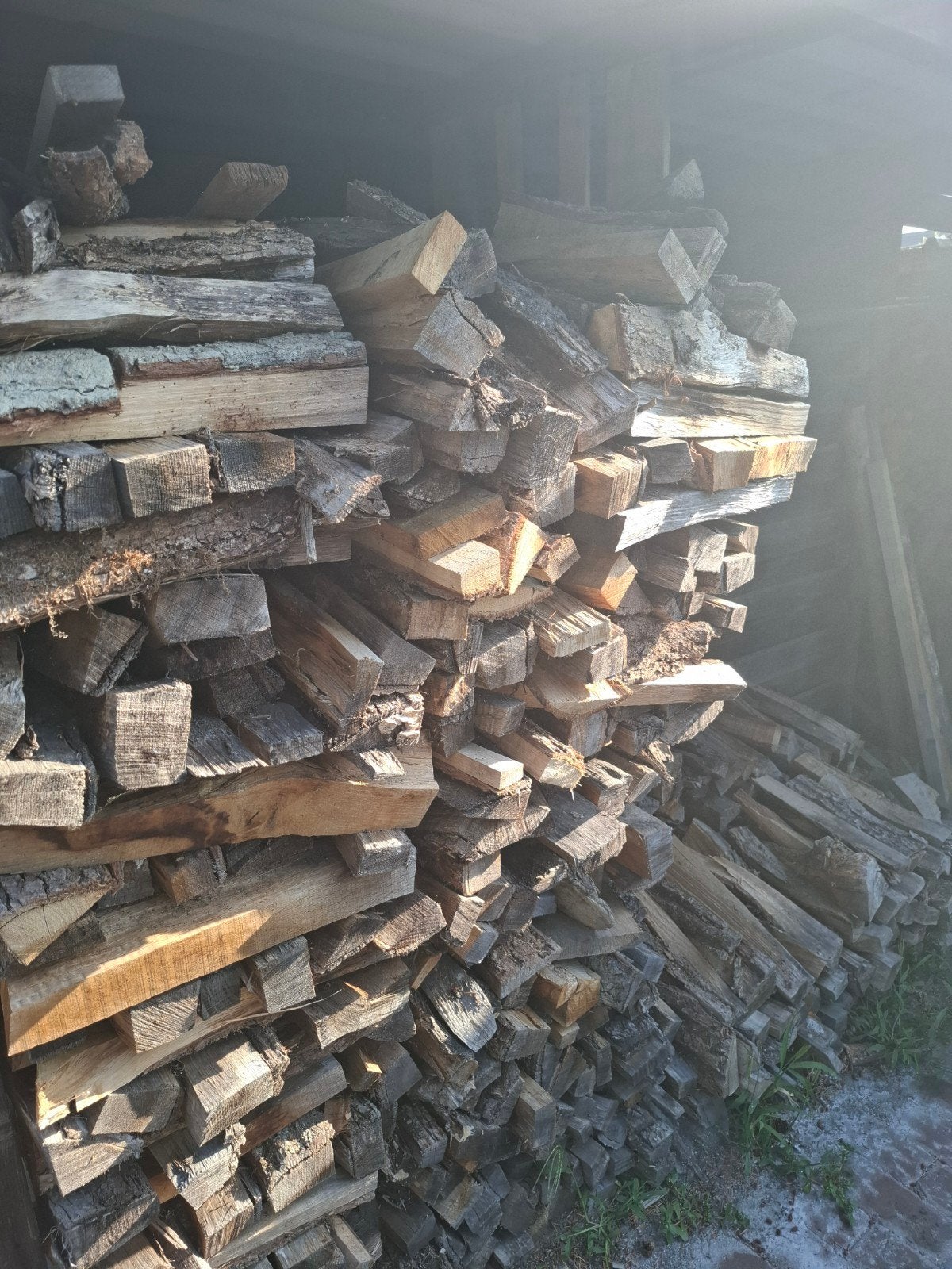 Bois tendre mélangé, maintenu au sec et ventilé., Enlèvement