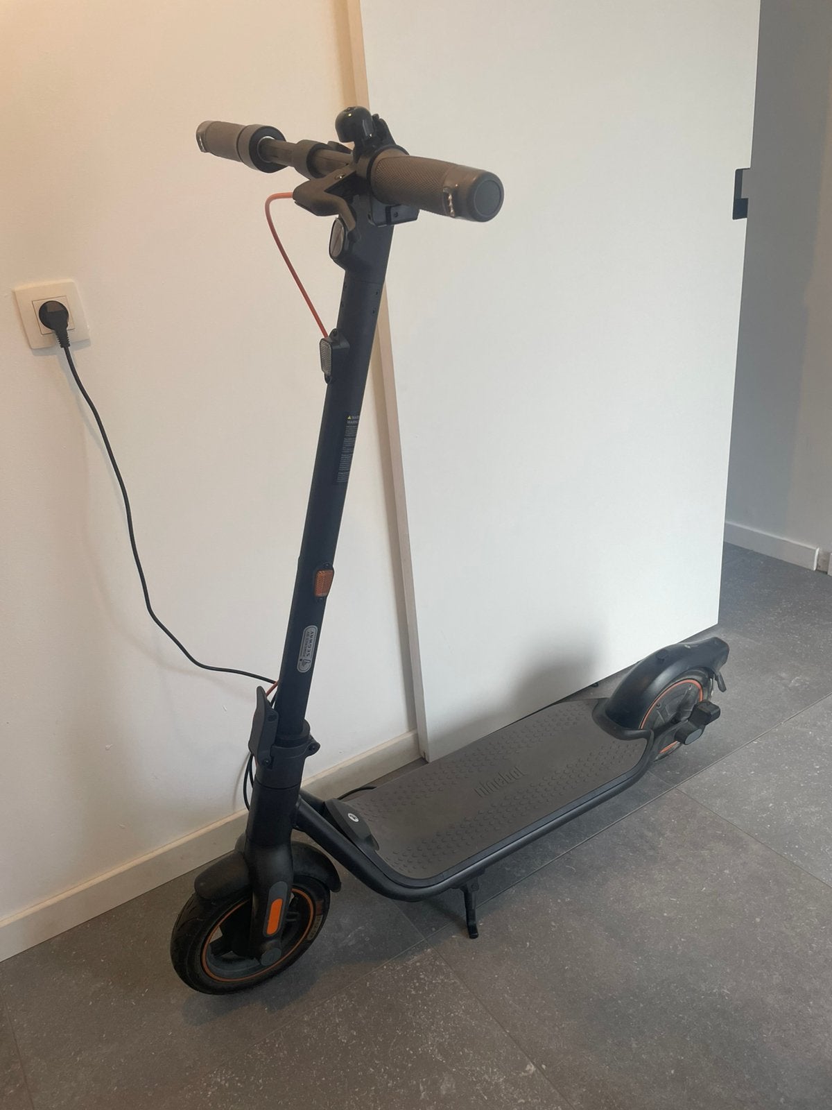 Ninebot KickScooter F65I, Enlèvement, Comme neuf