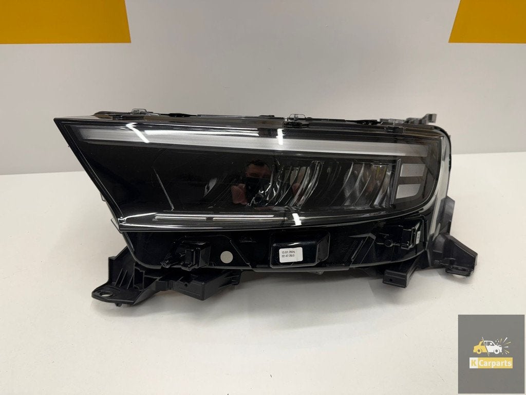Opel Mokka B LINKS KOPLAMP II LIFT FULL LED 2024 9860326480, Gebruikt, Opel Automobile GmbH, Kontakt@opel-infoservice.de, Opel
