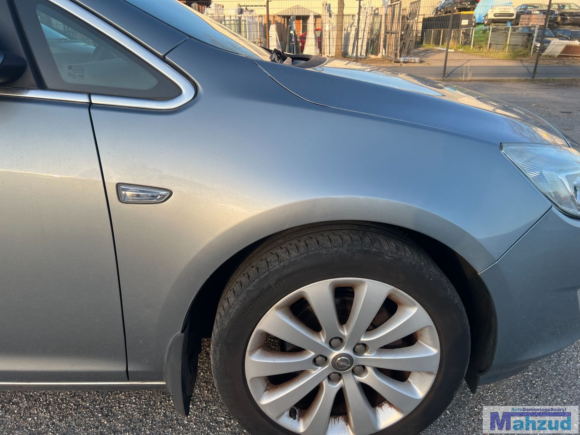 OPEL ASTRA J Grijs Z179 rechts voorscherm 2009-2015, Auto-onderdelen, Gebruikt, Opel Automobile GmbH, Kontakt@opel-infoservice.de