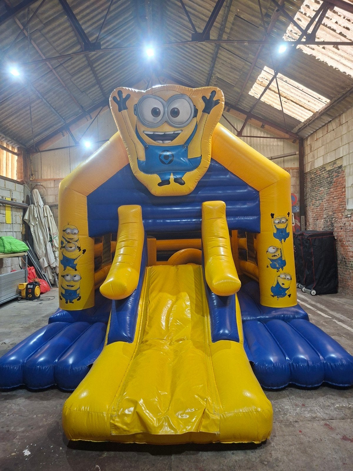 Springkasteel Minions TE KOOP, Hobby en Vrije tijd, Ophalen, Gebruikt