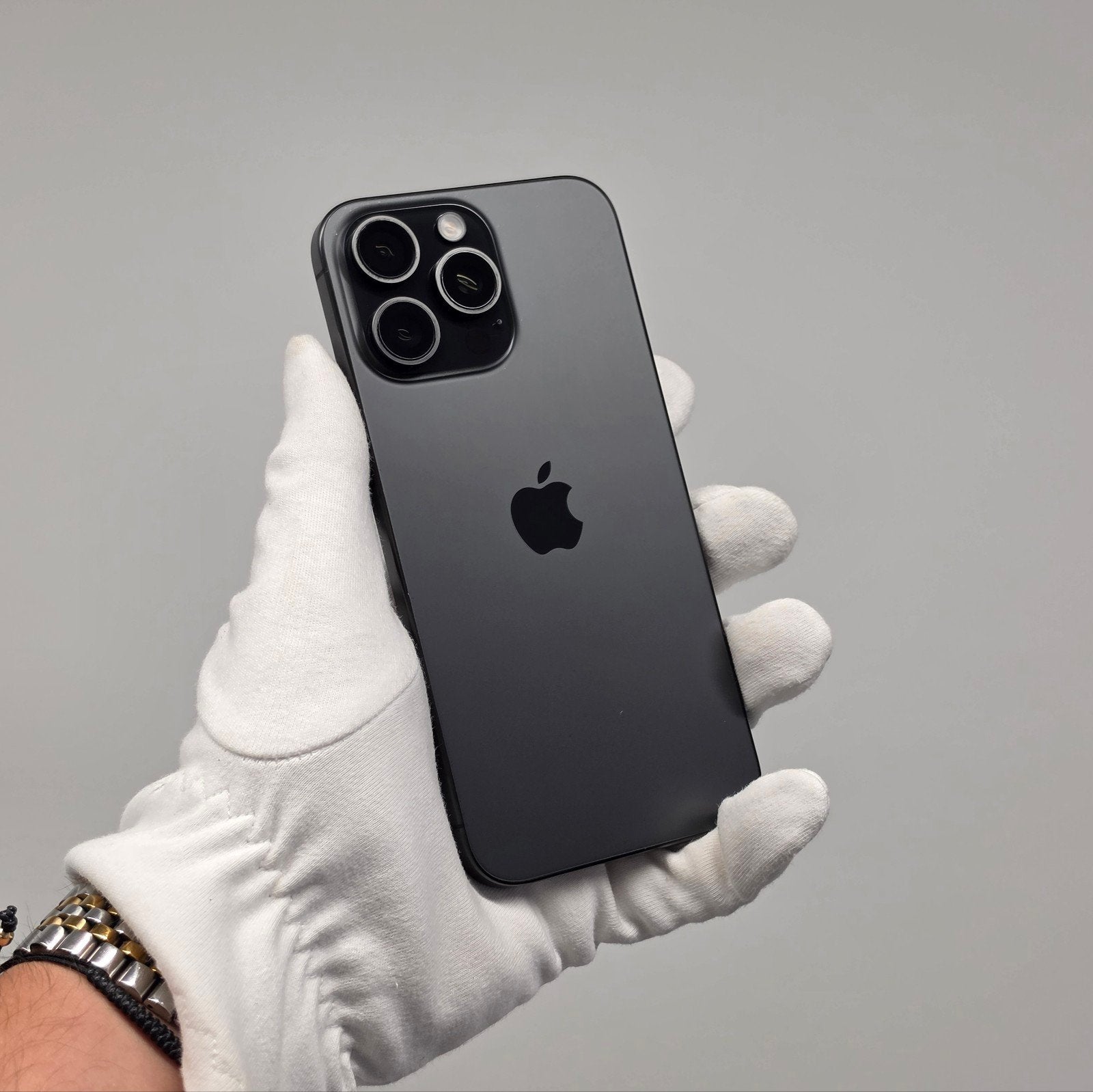 IPHONE 15 PRO MAX 5G 256 GO EN TITANE NOIR, Télécoms, Téléphonie mobile | Housses, Coques & Façades | Apple iPhone, Enlèvement