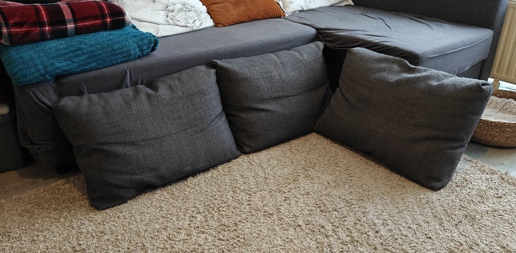 Ikea FRIHETEN cushion pillows, Ophalen