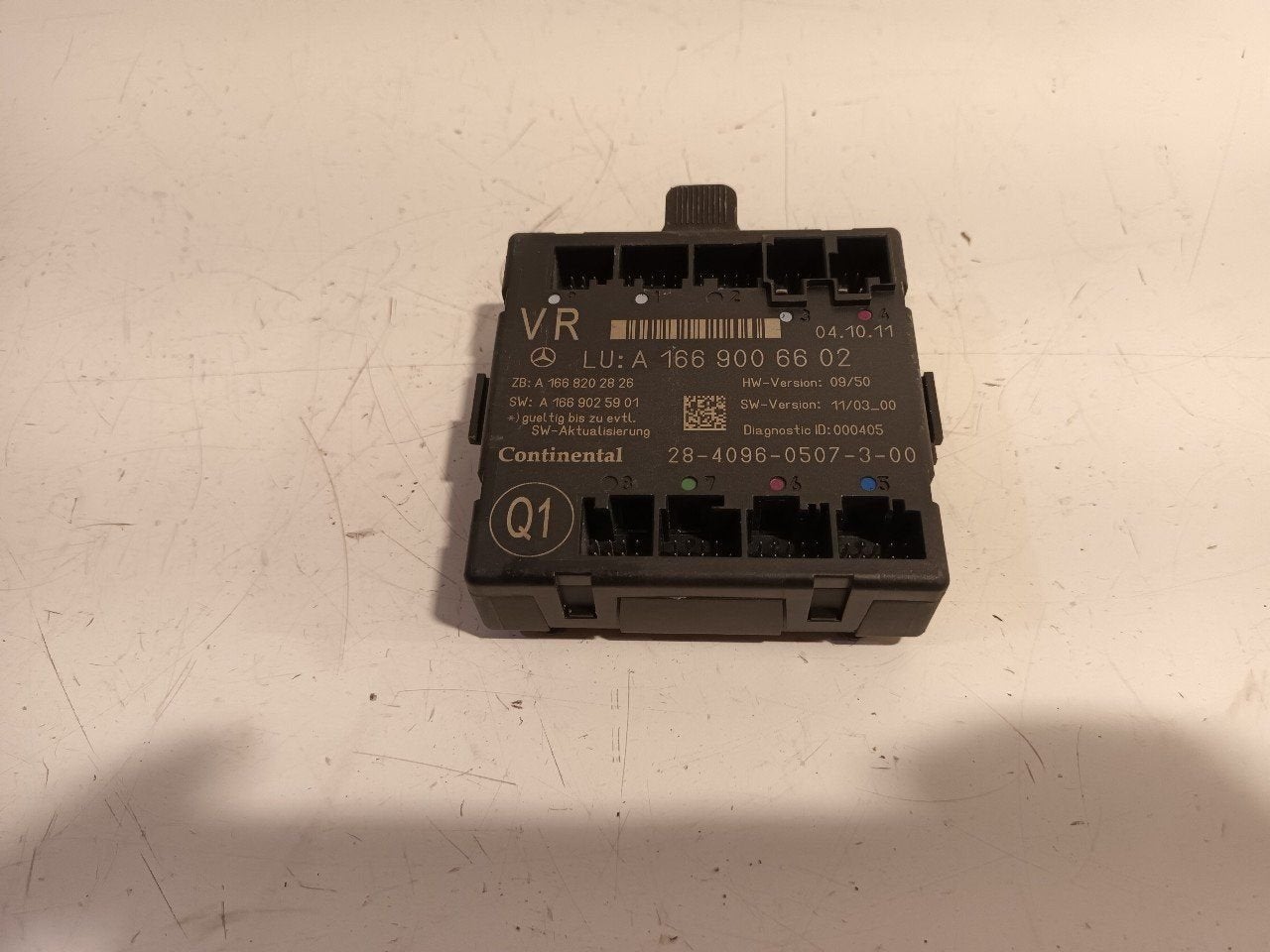 Computer centrale vergrendeling Mercedes-Benz ML-Klasse, Onderdelen@venauto.nl, Van der Ven Autorecycling B.V., Gebruikt, Ettenseweg 76, 4706 PB Roosendaal, The Netherlands