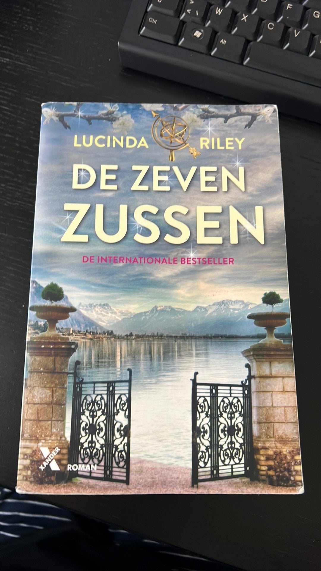 De zeven zussen - boek 1, Boeken, Ophalen, Zo goed als nieuw