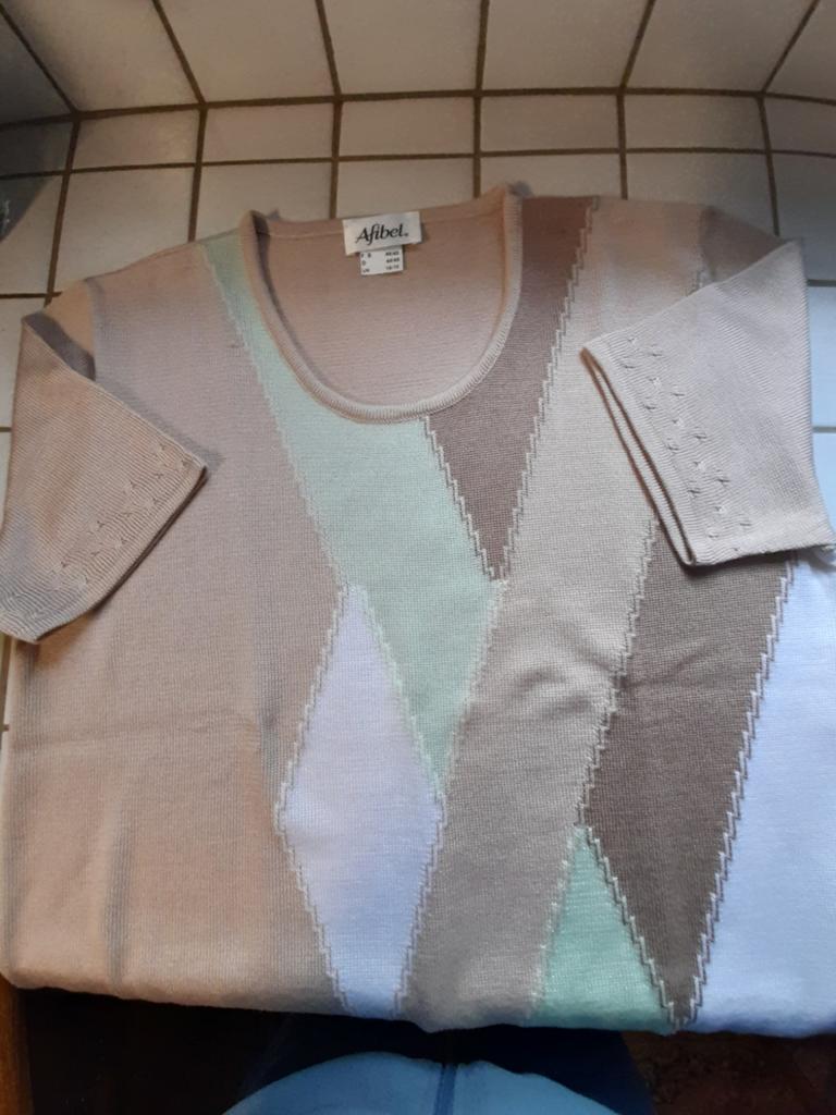 Superbe pull, femme, manches courtes, taille 46-48, Afibel, Enlèvement ou Envoi, Comme neuf