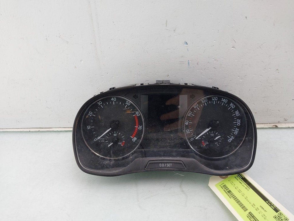COCKPIT Fabia III Combi (NJ5) (|A2C87325600|6V0920740B|), Gebruikt, Info@skoda-auto.de, Skoda, Max-Planck-Straße  3-5
64331  Weiterstadt, DE