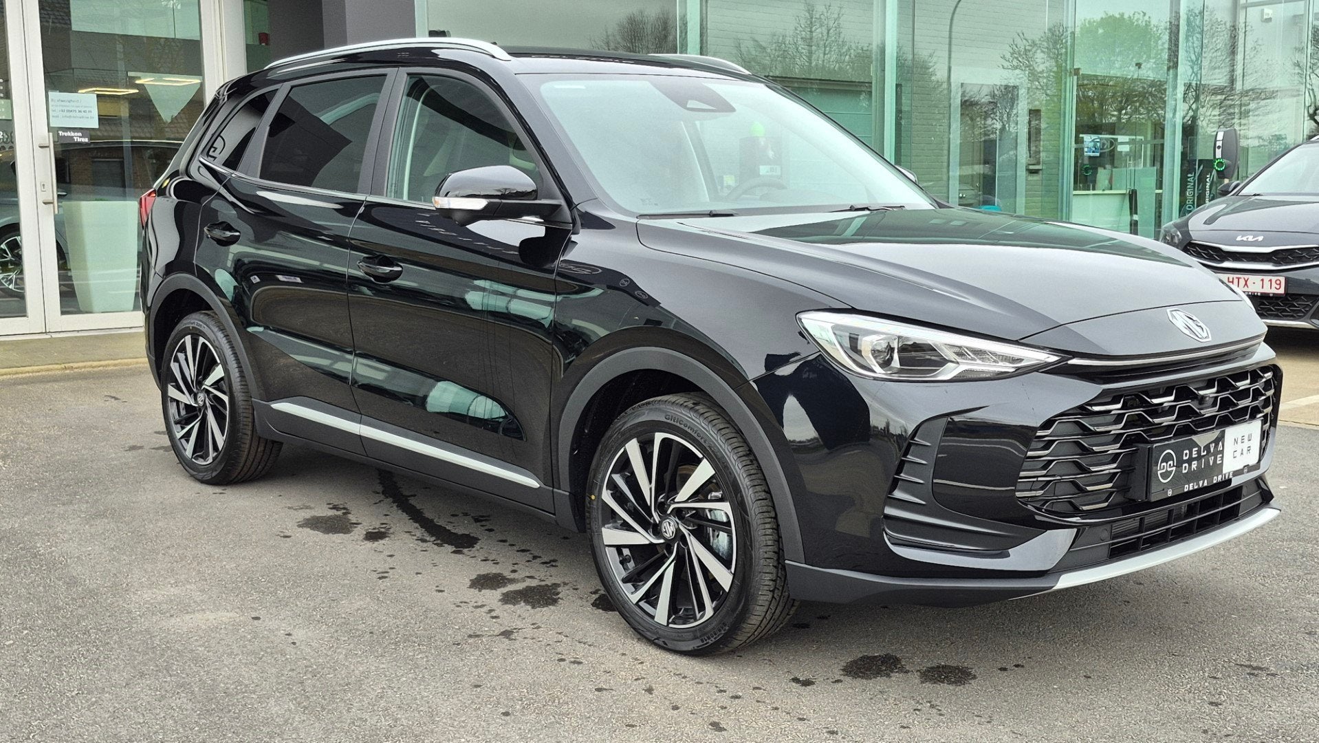 MG ZS 1.5 Hybrid+ Luxury ✅ Toit pano ✅ NEW !, Autos, Entreprise, Ordinateur de bord, ZS, Noir