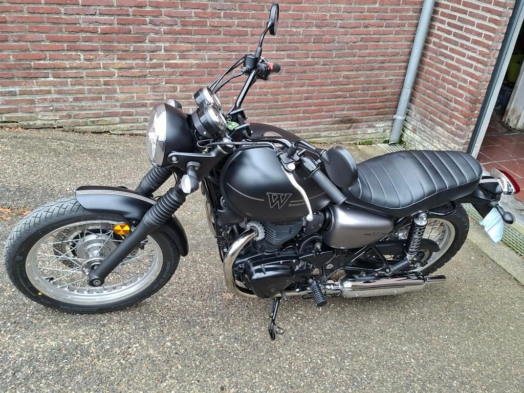 Kawasaki W800 street, Motoren, Motoren | Kawasaki, Particulier, Naked bike, 12 t/m 35 kW, 2 cilinders, ABS, LED Verlichting, Handgeschakeld
