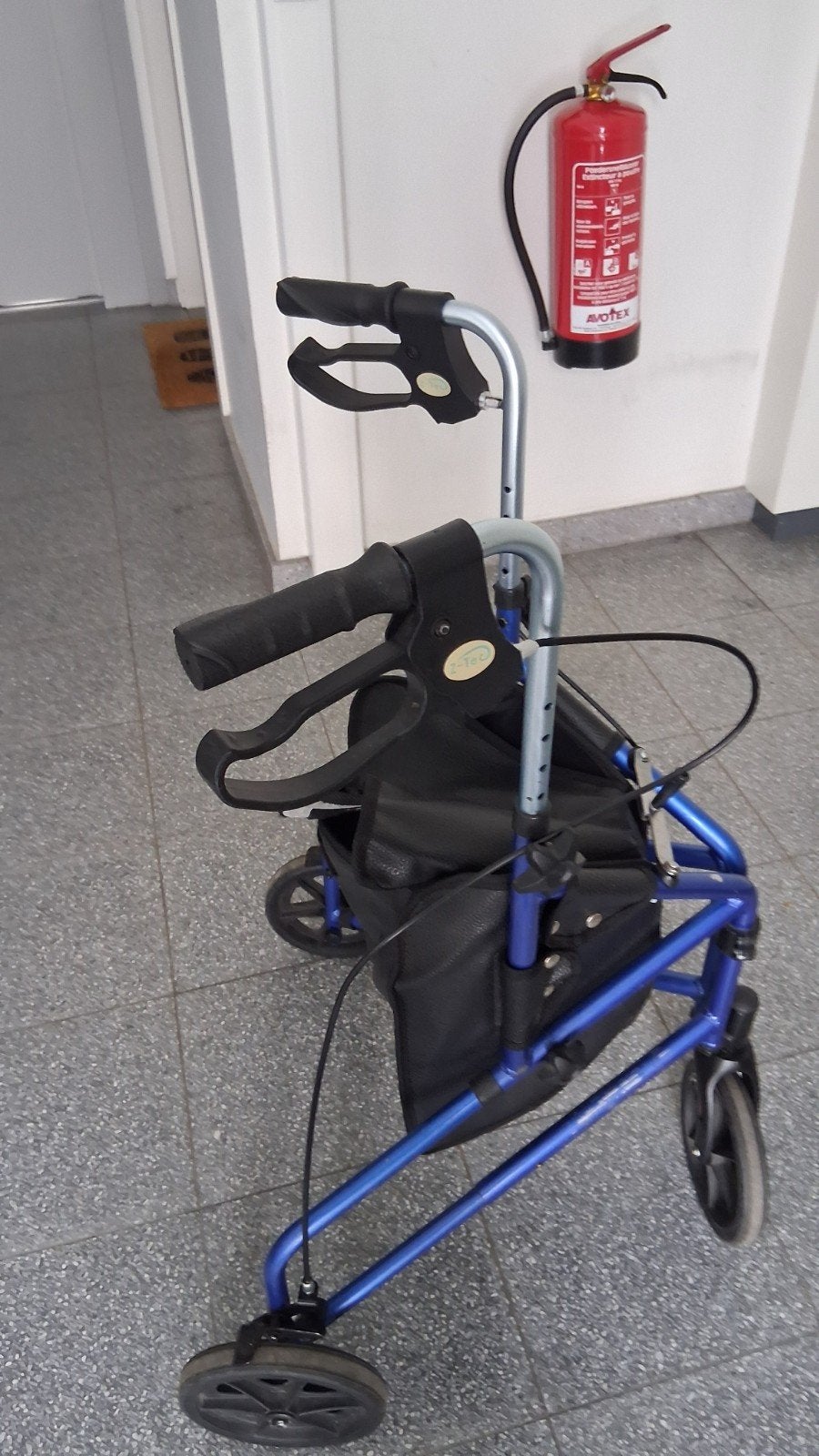 Driewielrollator, Divers, Enlèvement, Poids léger, Utilisé
