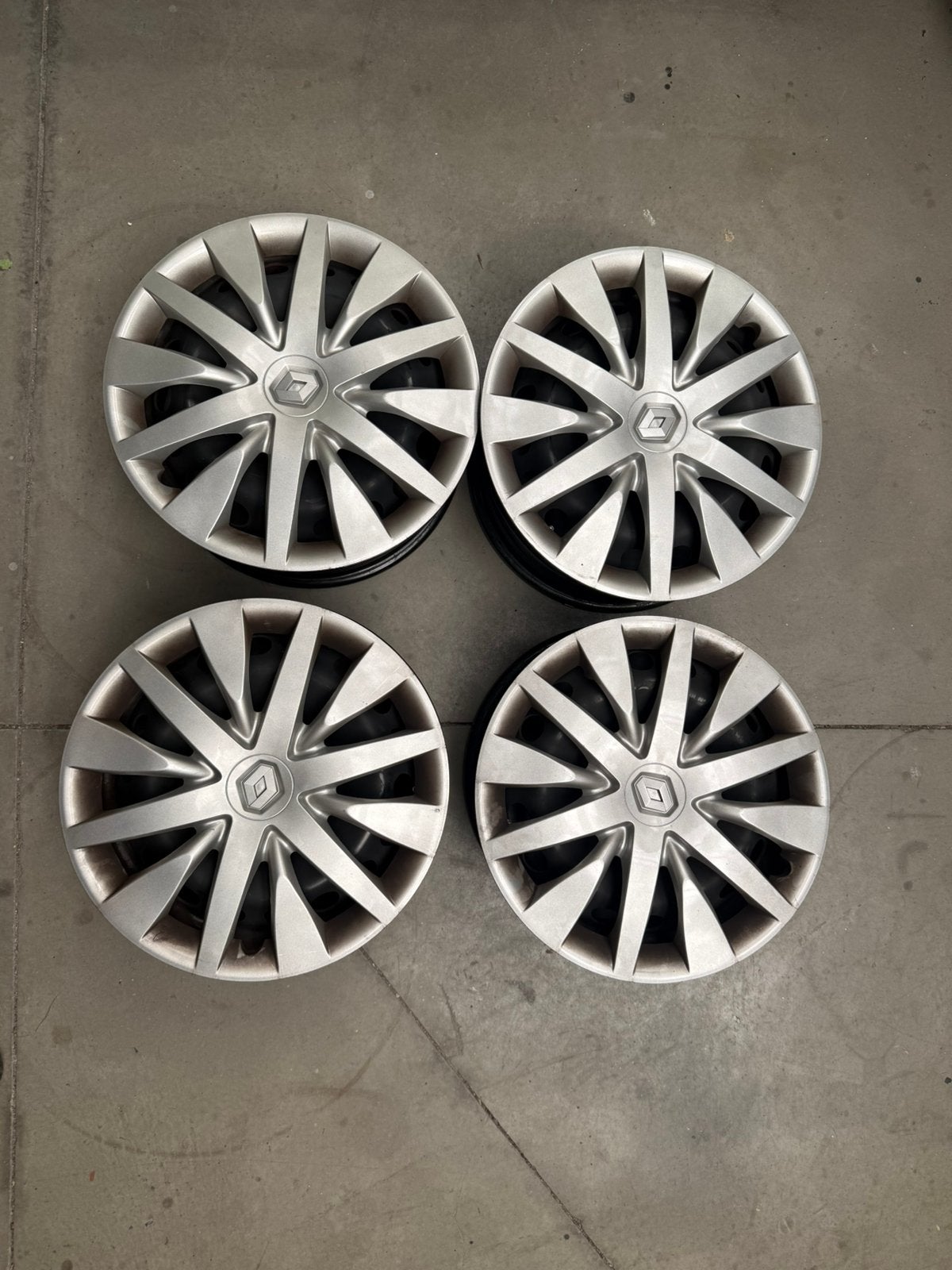 Renault velgen met TPMS sensoren, Ophalen