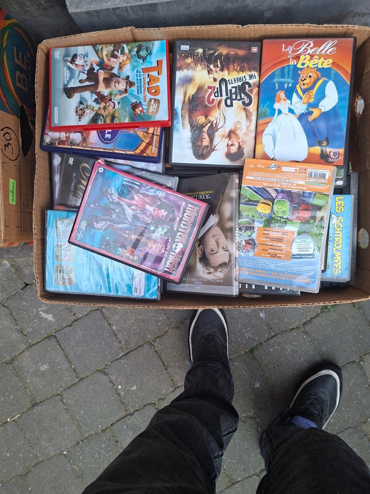 40 hoesjes met dvd-films, Ophalen