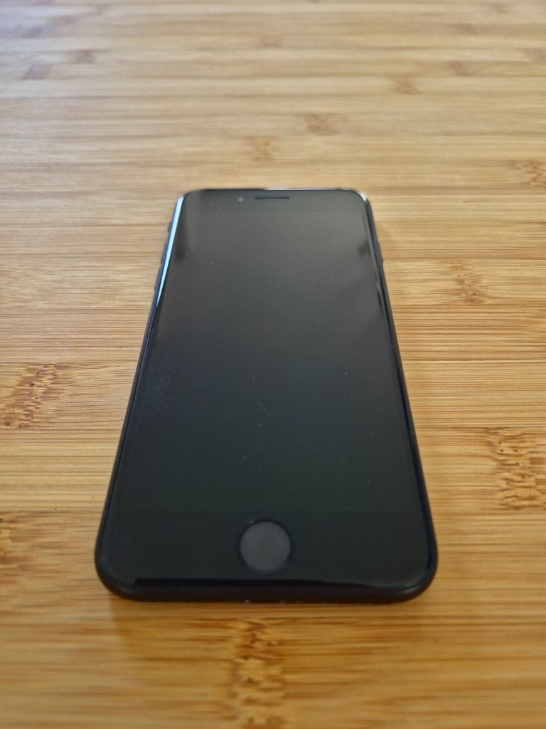 Apple iPhone SE (2020), Telecommunicatie, Mobiele telefoons | Apple iPhone, Gebruikt, Verzenden, Zwart, 77 %