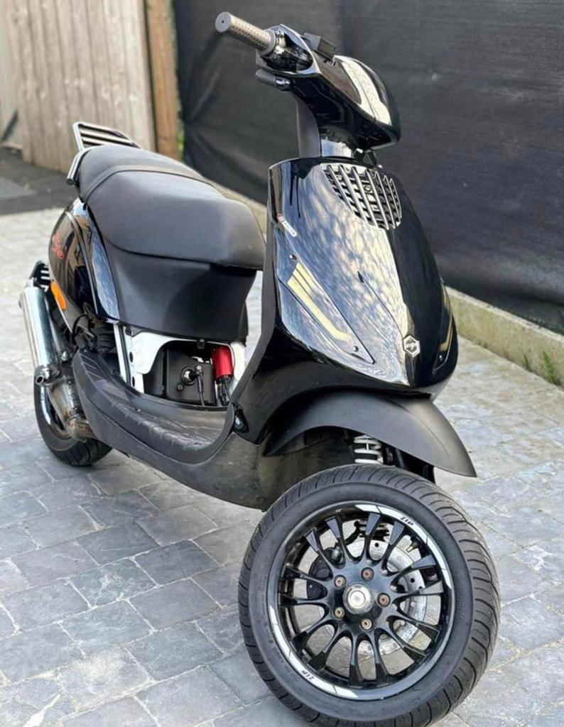 Zip 70cc, Ophalen, Klasse A (25 km/u), Zo goed als nieuw, Benzine