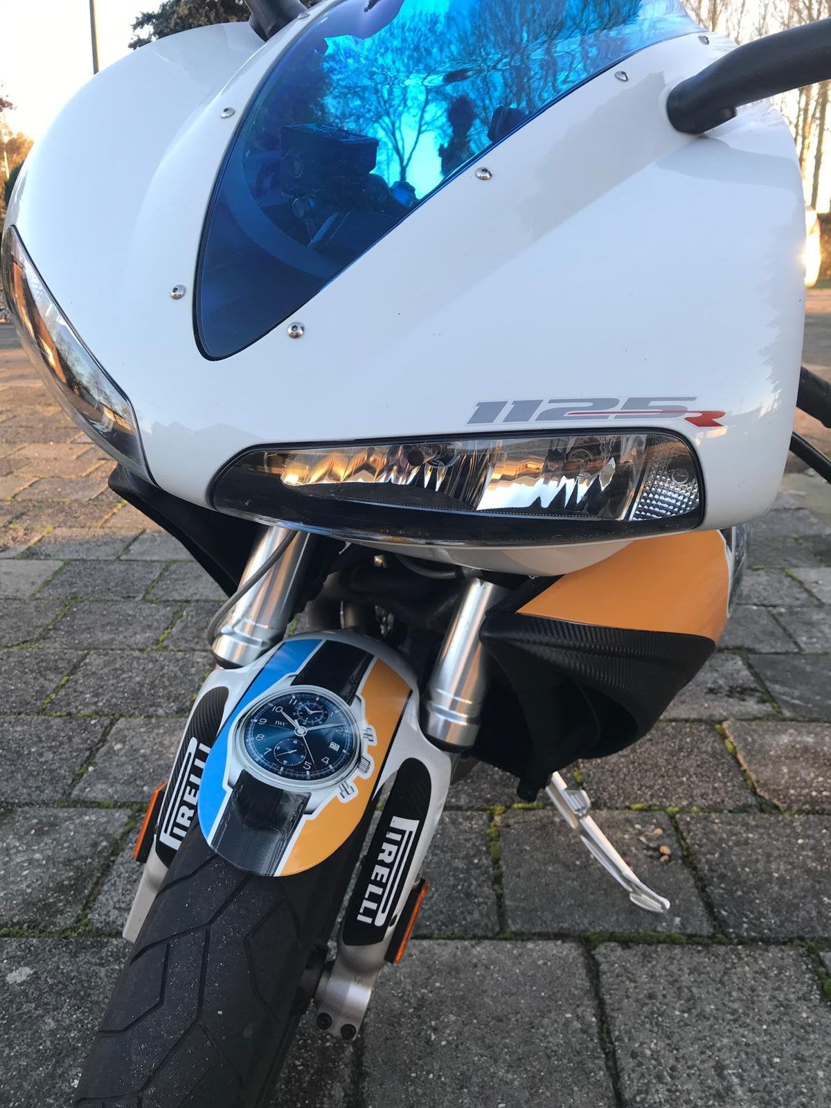 Buel 1125R slechts 5571 echte km IWC showbike, 2 cilinders, Sportuitlaat, Occasion, Motorrijbewijs A