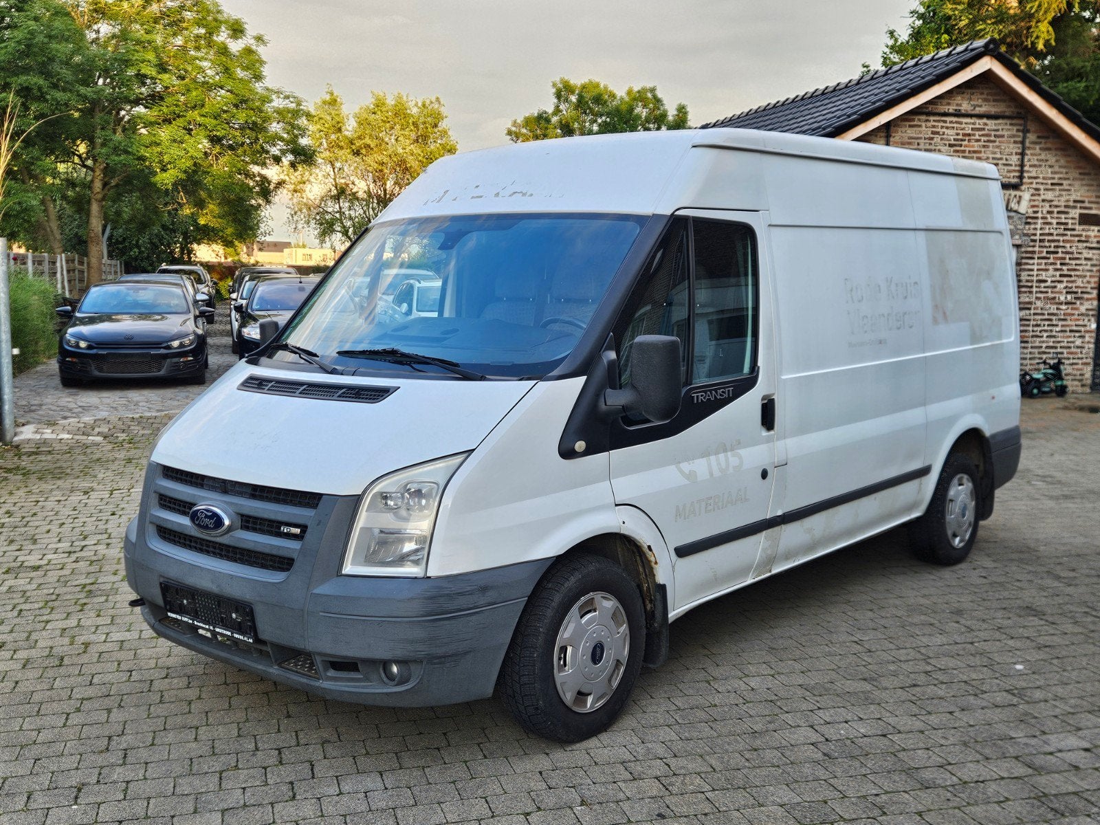 Ford Transit 2006 2.2 110pk/Trekhaak/Airco/AL Gekeurd, Auto's, Ford, Stof, Zwart, 4 cilinders, Wit