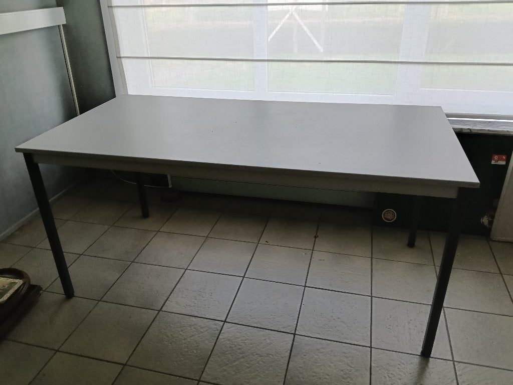 tafel wit, Ophalen, Kunststof, 50 tot 100 cm, Zo goed als nieuw