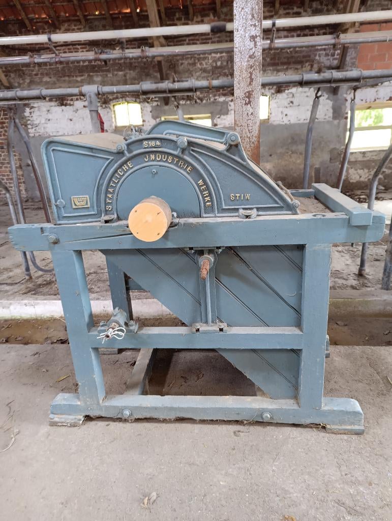 Une batteuse vieille de 100 ans, Enlèvement