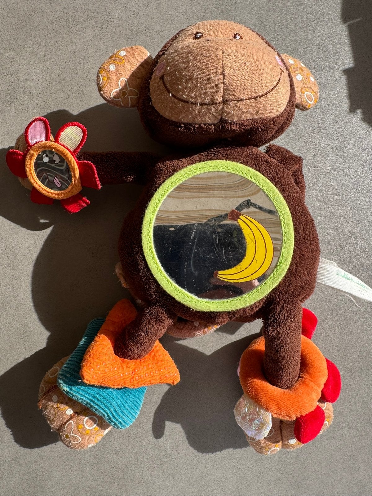 Singe en peluche Lilliputiens, Enfants & Bébés, Brun, Overige karakters, Interactif, Autres marques