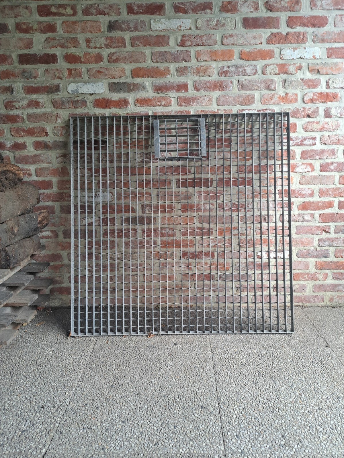 Rooster voor fontein, Ophalen