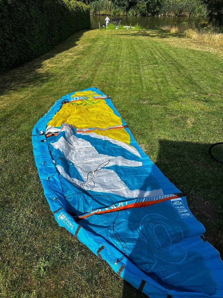 f-one kite, Watersport en Boten, Kitesurfen, Gebruikt, Kite, 8 m², Ophalen