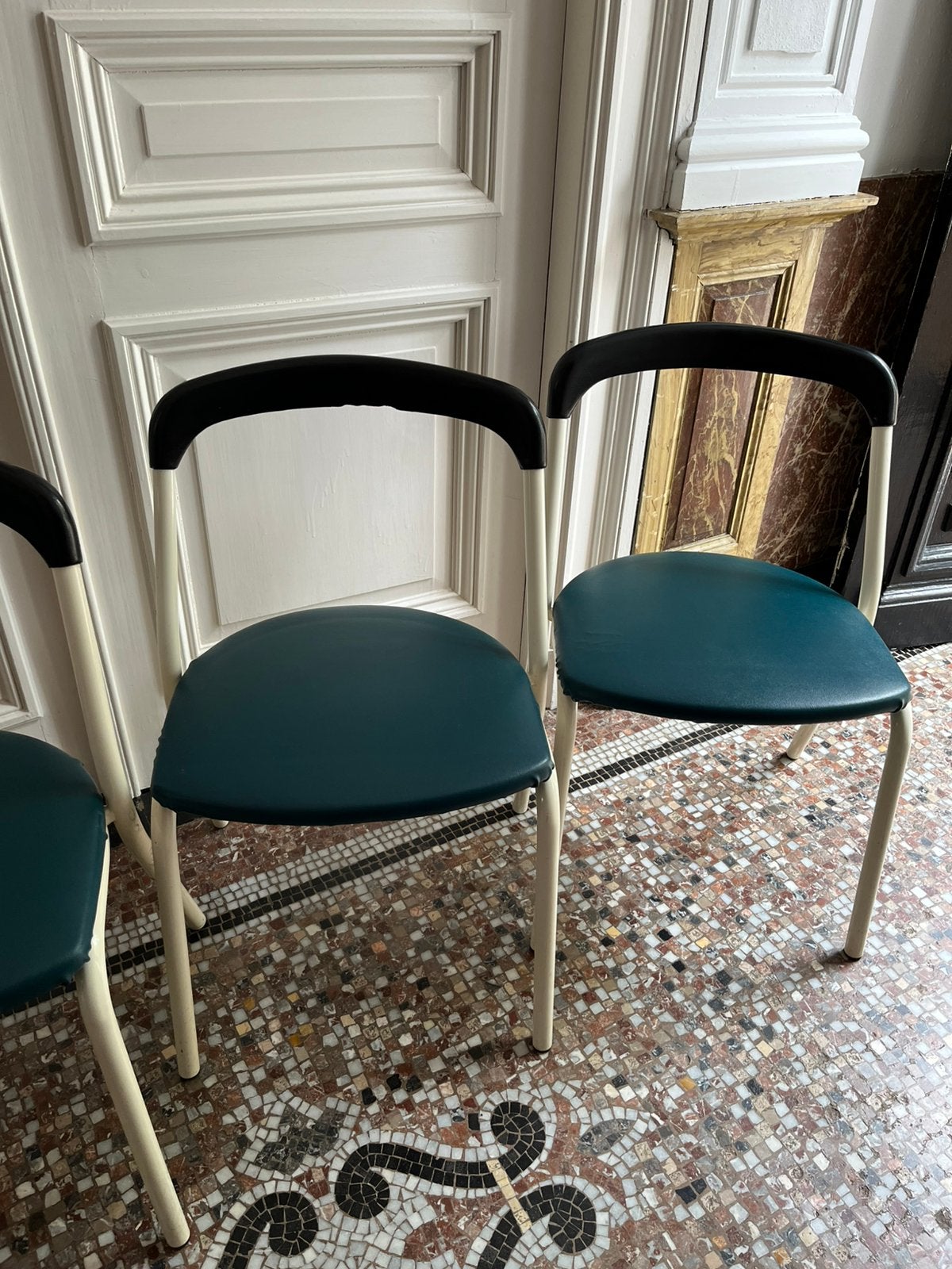 VINTAGE STOELEN RETRO ITALIË 4 STUKS ZEER MOOI, Antiek en Kunst, Ophalen