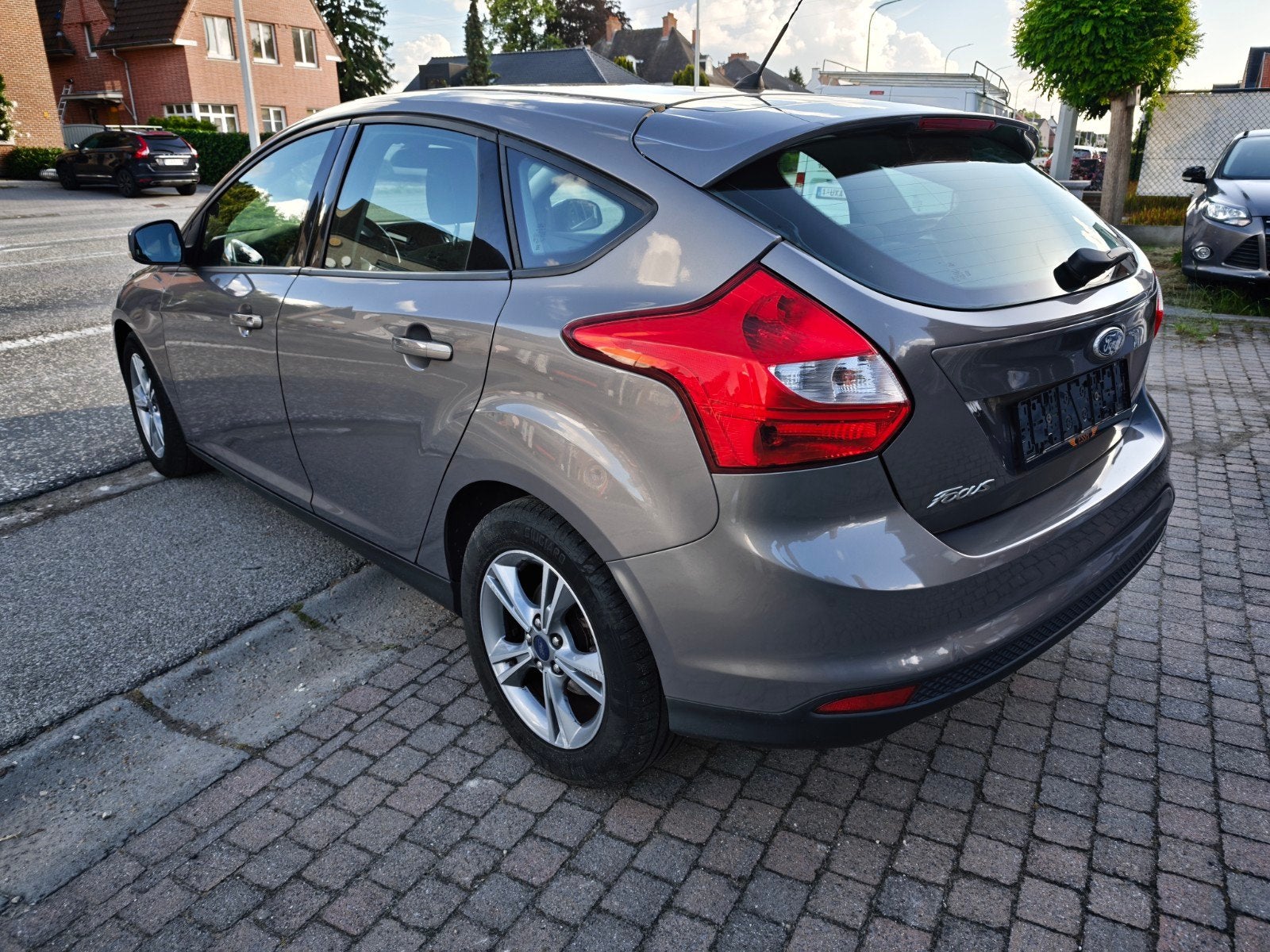 Ford Focus benzine, Focus, Euro 5, Zwart, Bruin