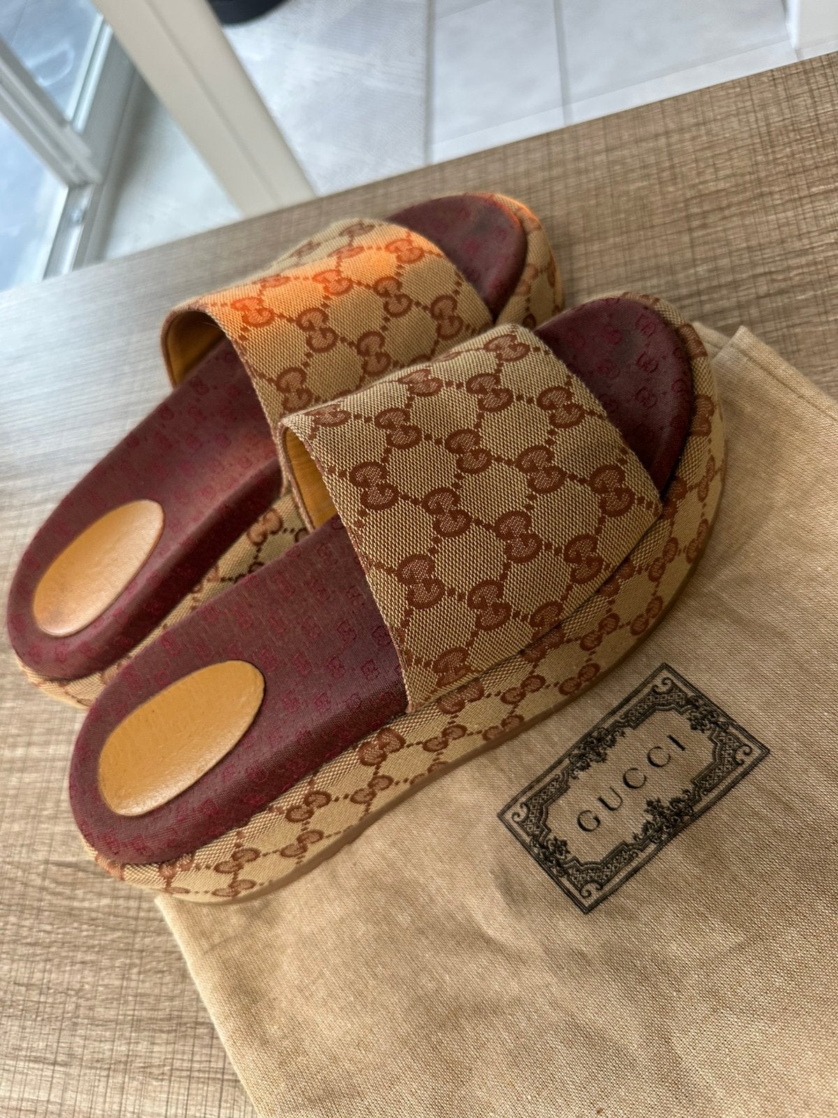 Claquette Gucci, Enlèvement ou Envoi, Comme neuf