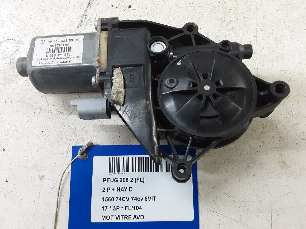 MOTEUR LEVE VITRE ELECTRIQUE AVANT DROIT (9674252380), Mevr. I. Hauben, Utilisé, Droite, Rue de l'Espoir 34 34
4030  GRIVEGNÉE, BE
