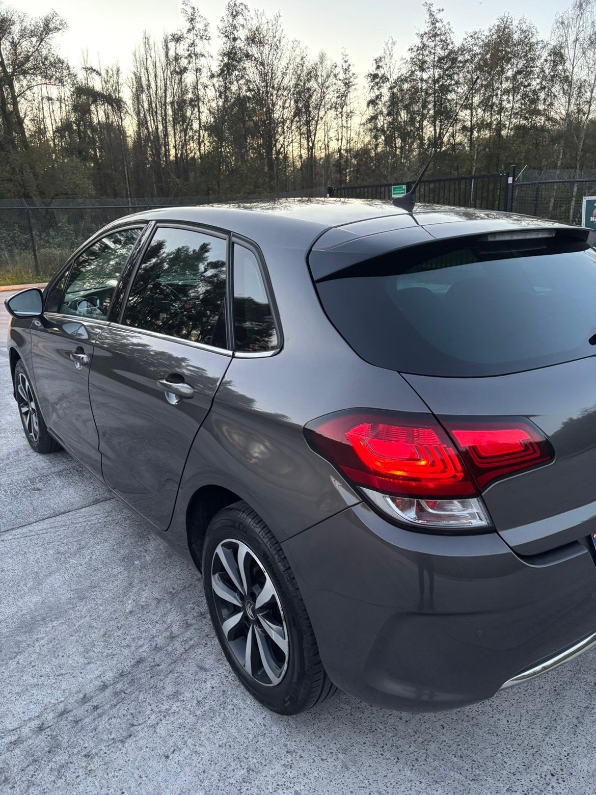 Citroën C4 – 1.2 – 110 kW – Exclusive, Autos, Achat, Particulier, ABS, Électrique