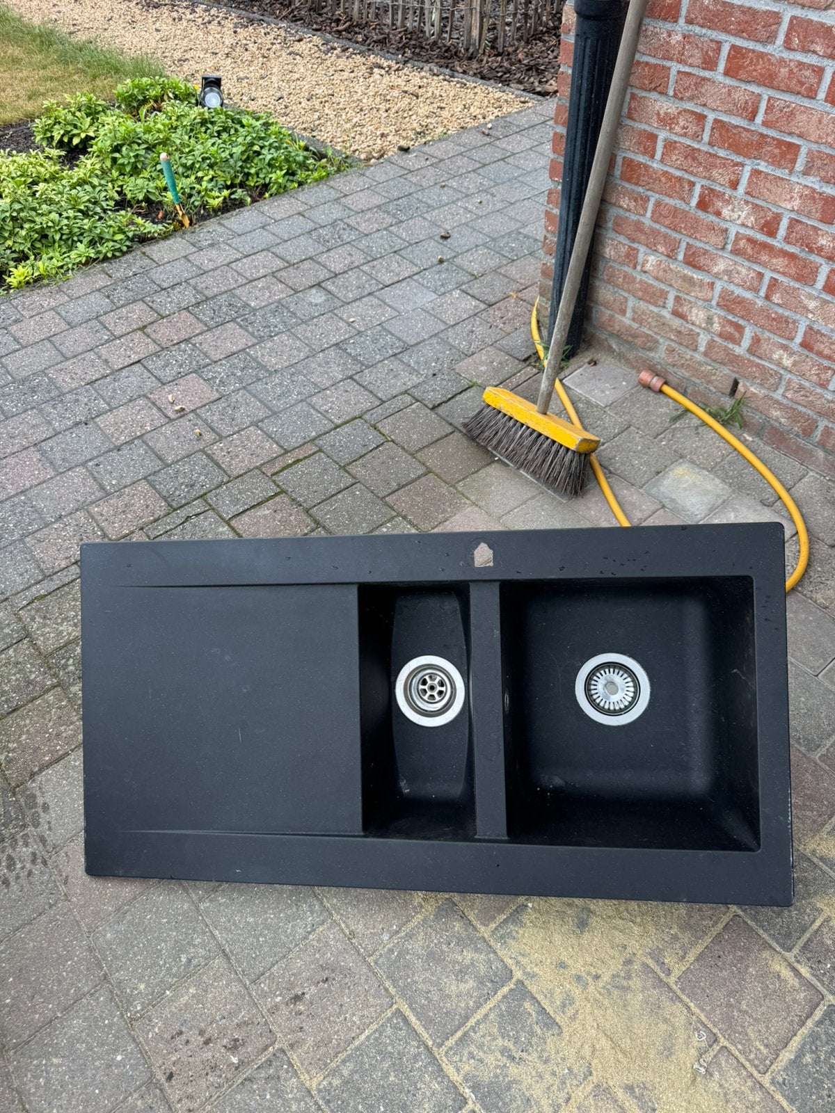 Zwarte spoelbak, Ophalen, Gebruikt