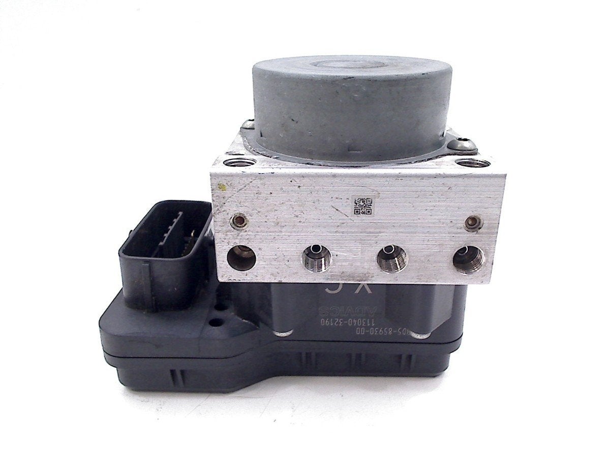 BLOC ABS (FREINS ANTI-BLOCAGE) Niken GT 2021- (MXT850D), Dhr. S. di Majo, Utilisé, Info@cama-motorparts.nl, P.J. Troelstraweg 8 8
3144 CX  MAASSLUIS, NL