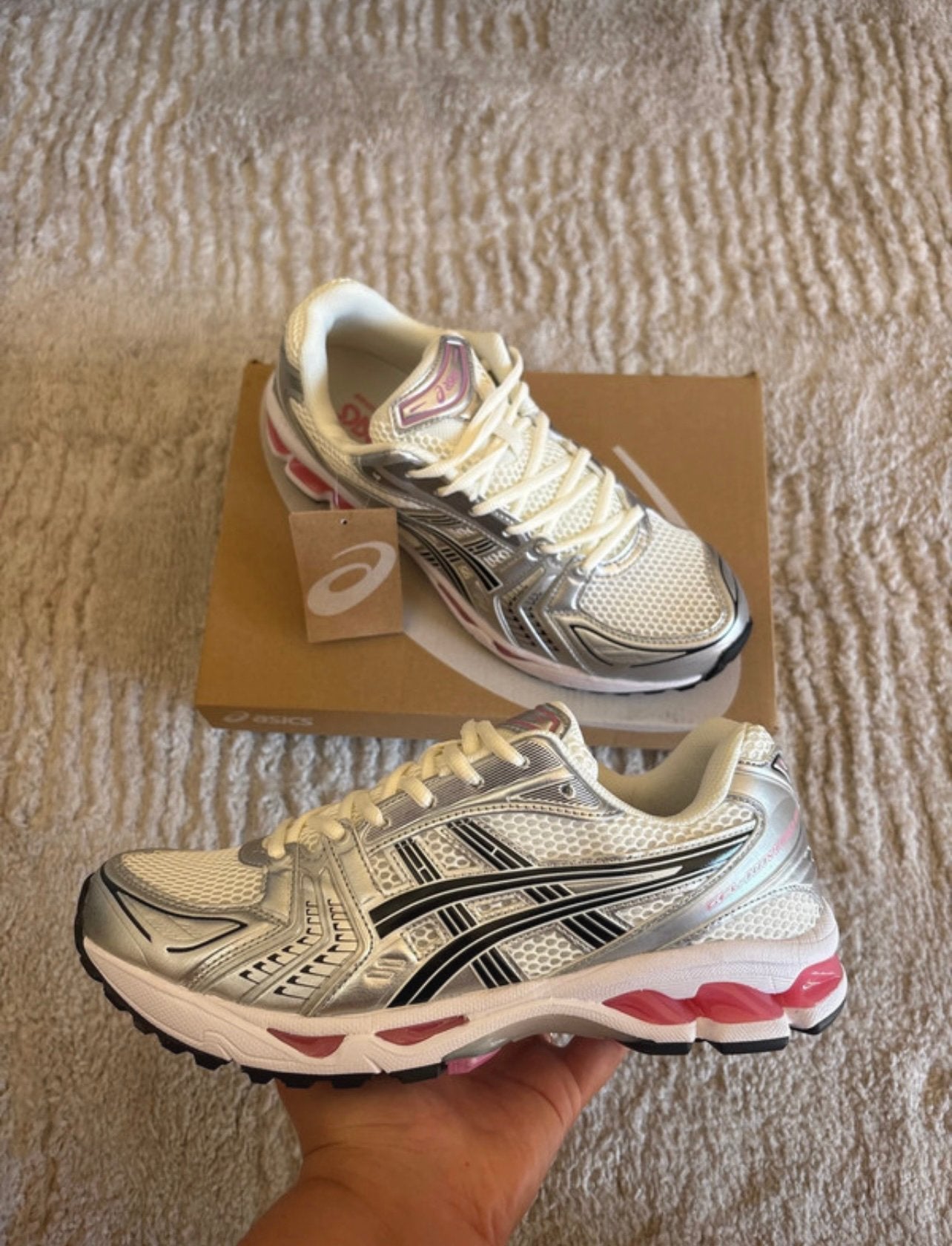Asics Gel Kayano-14 Silver Pink Maat 47 Heren, Sports & Fitness, Course à pied, Enlèvement ou Envoi, Comme neuf, Compteur de vitesse ou Podomètre