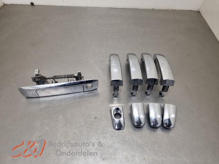 Poignée portière 4portes avant gauche d'un Ford Ranger, -, 3 mois de garantie, -, -