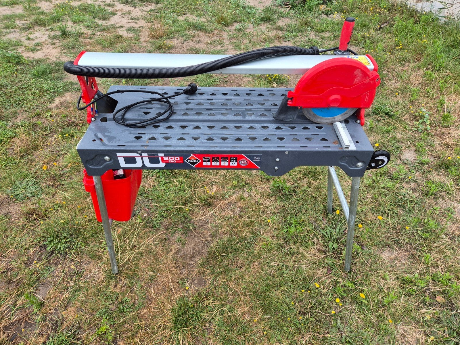 Rubi DU 200 Evo 650 tegelzaagmachine, Doe-het-zelf en Bouw, Ophalen, Gebruikt, Overige typen, 600 tot 1200 watt