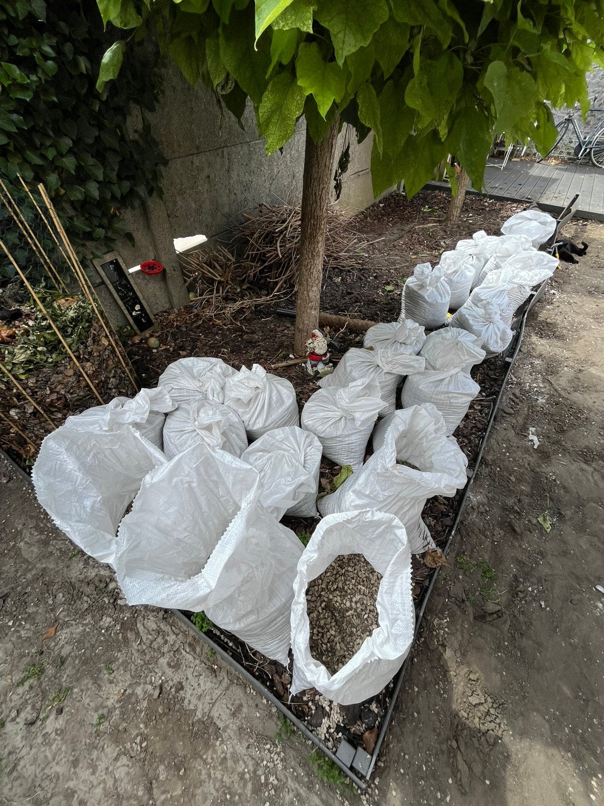Lichte kiezelsteentjes, Tuin en Terras, Ophalen, Gebruikt, Overige typen