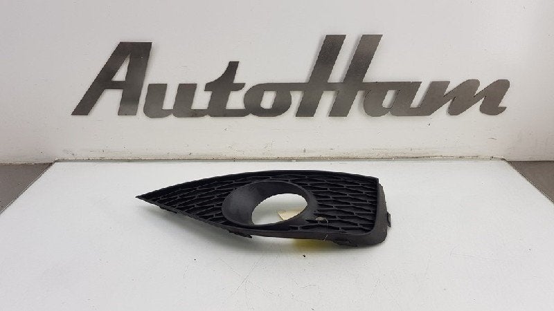 GRILLE DE PARE-CHOCS Seat Ibiza ST (6J8) (01-2010/07-2016), Utilisé, Seat