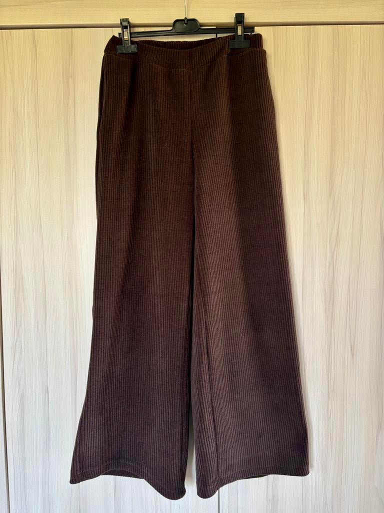 Bruine ribstof broek L&A Diffusion maat M Nieuw - €8, Maat 38/40 (M), Bruin, Nieuw, Ophalen of Verzenden