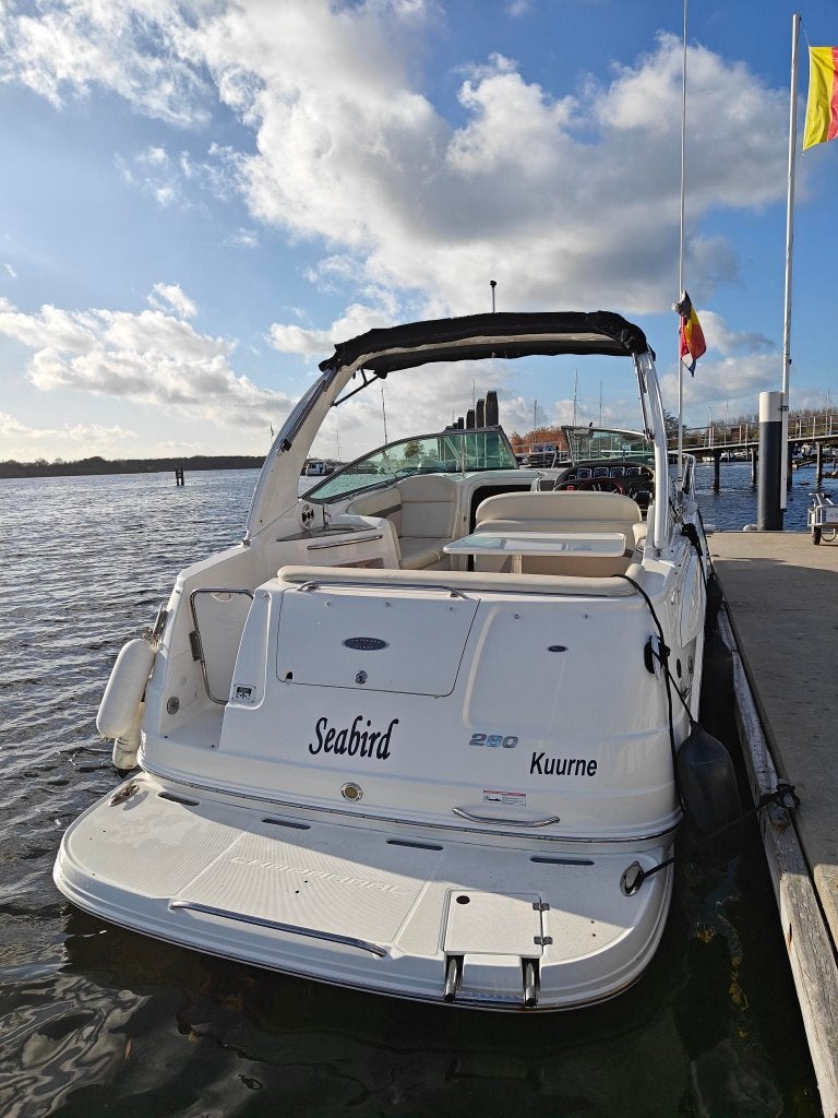 Motorboot -Chaparral Signature 280, Watersport en Boten, Gebruikt, Binnenboordmotor, Polyester, Walstroom