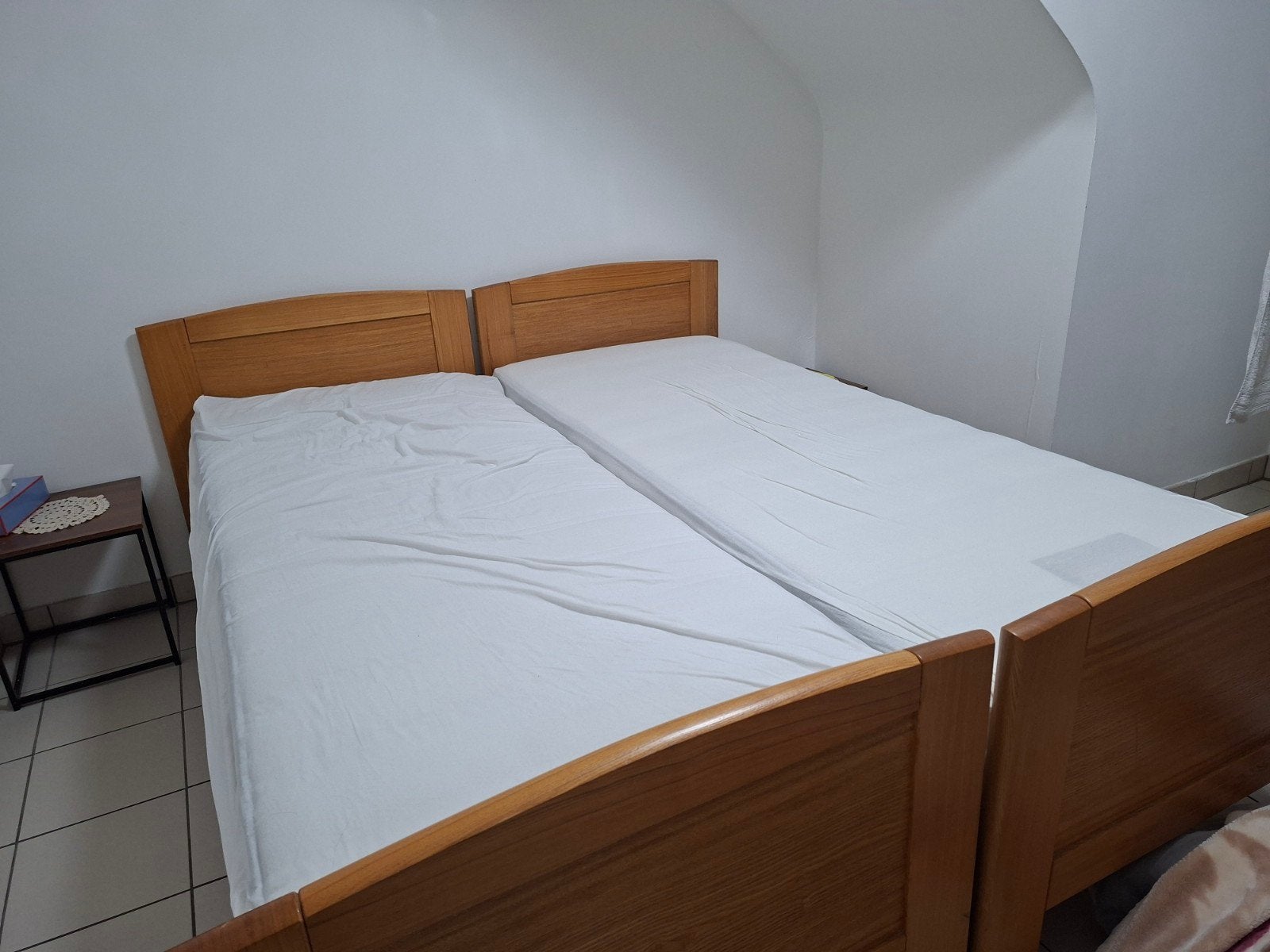 2 eenpersonbed ,2kleerkast GRATIS, Ophalen, Overige houtsoorten