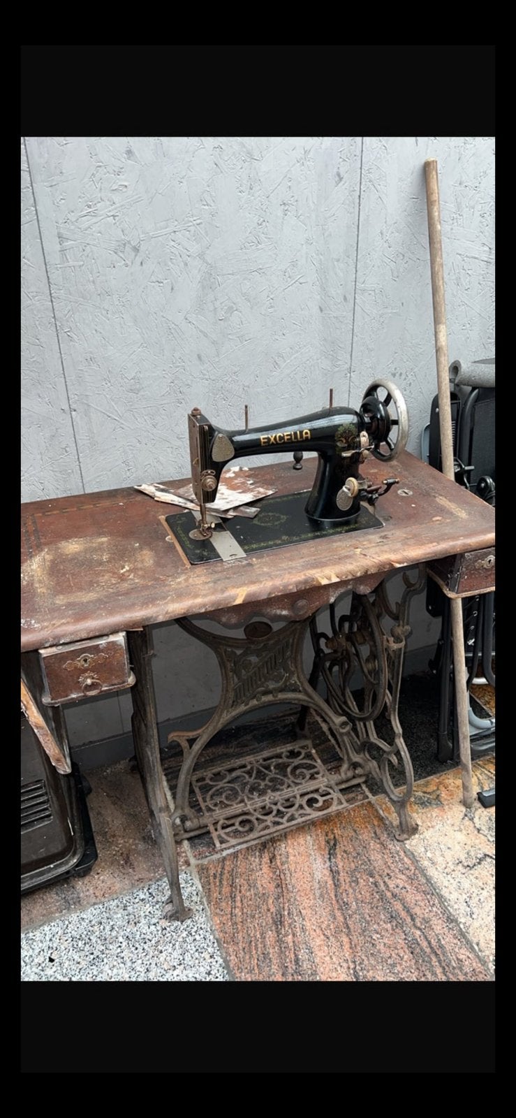 Machine a coudre, Enlèvement