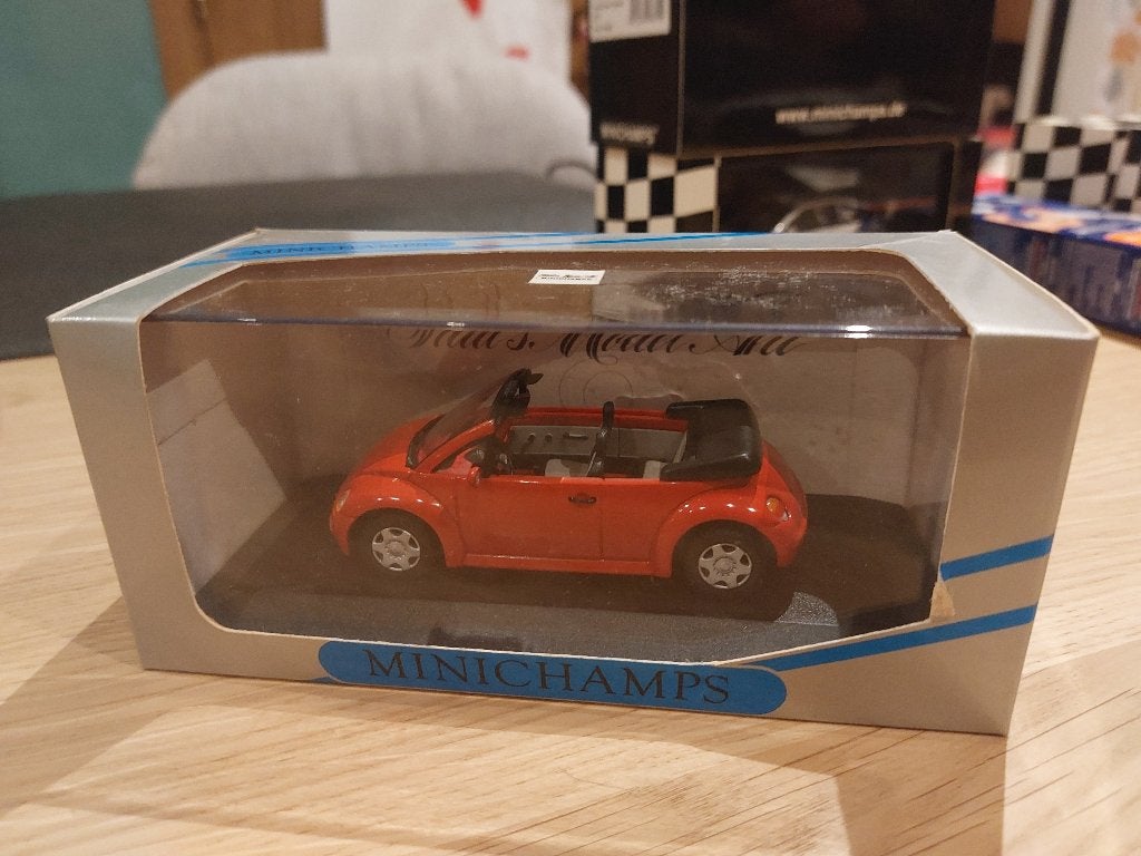 Minichamps VW Concept car cabriolet 1994 red 1/43, Enlèvement ou Envoi, Neuf, Voiture, MiniChamps