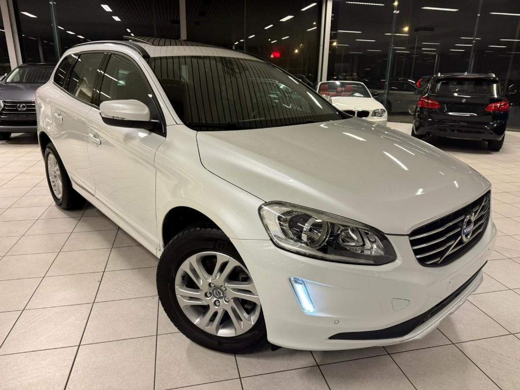 Volvo XC60 D4 2.0D 133kW Euro 6b Année 2015,105.000km, Autos, Cuir, Achat, Euro 6, Entreprise