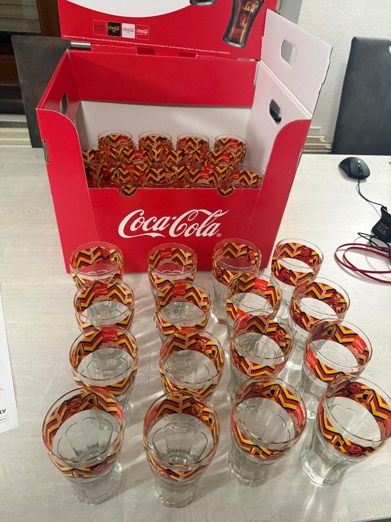 Lot de 32 verres Coca‑Cola, Enlèvement, Neuf, Verre à eau
