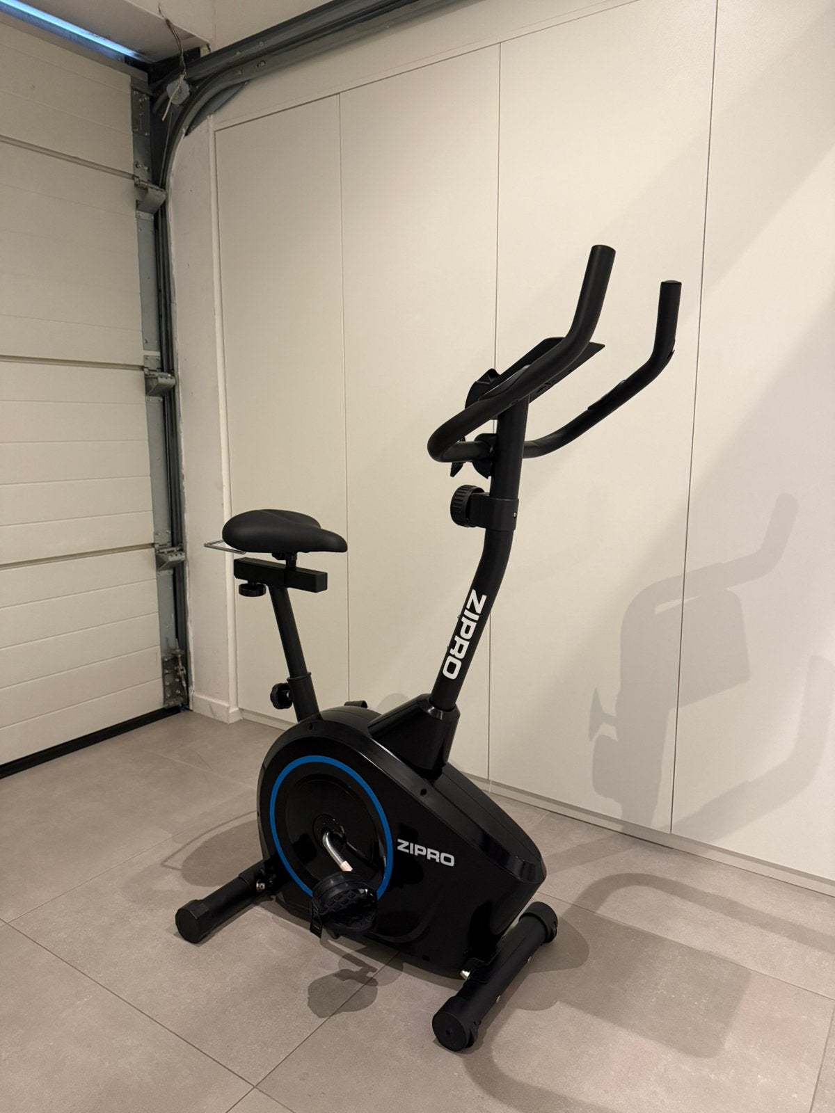 Zipro boost hometrainer, Ophalen, Gebruikt, Hometrainer