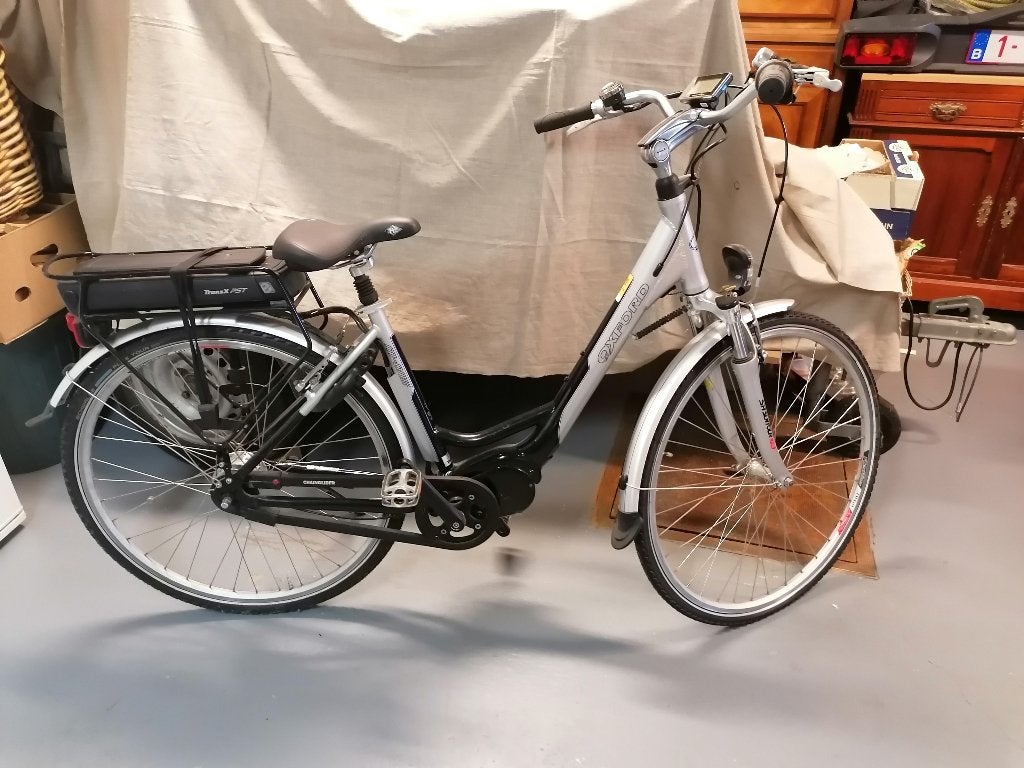 Vélo électrique dame, Vélos & Vélomoteurs, Autres marques, 47 à 51 cm, 50 km par batterie ou plus, Comme neuf